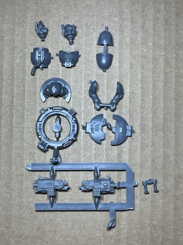 Land raider tank rhino - /,