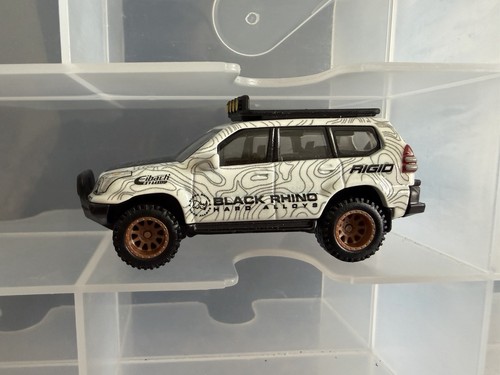 Hot wheels toyota land - '05,